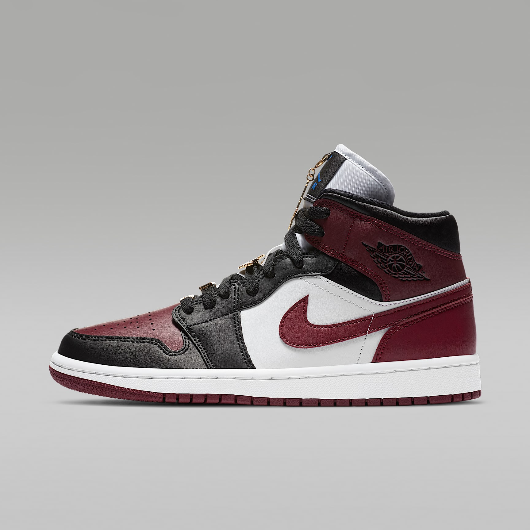 【未使用級】NIKE WMNS Air Jordan 1 MID SE 27cm Air Jordan 1 Mid SE Women's Shoes. Nike SI